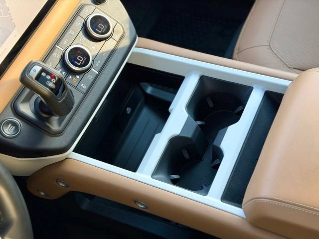 2025 Land Rover Defender 110 S