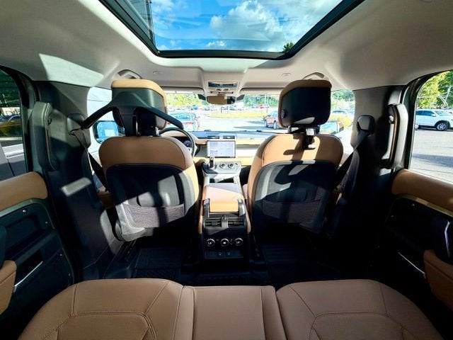 2025 Land Rover Defender 110 S