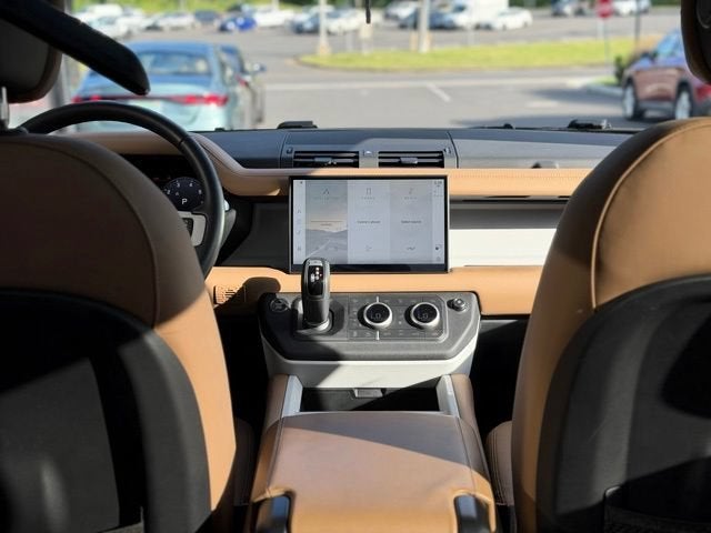 2025 Land Rover Defender 110 S