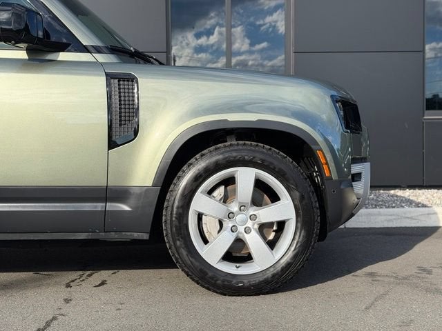 2025 Land Rover Defender 110 S
