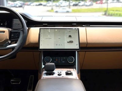 2023 Land Rover Range Rover SE