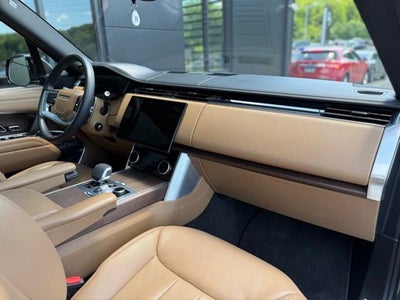 2023 Land Rover Range Rover SE