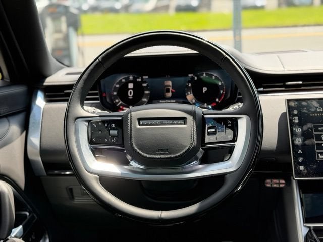 2025 Land Rover Range Rover SE