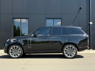 2025 Land Rover Range Rover SE