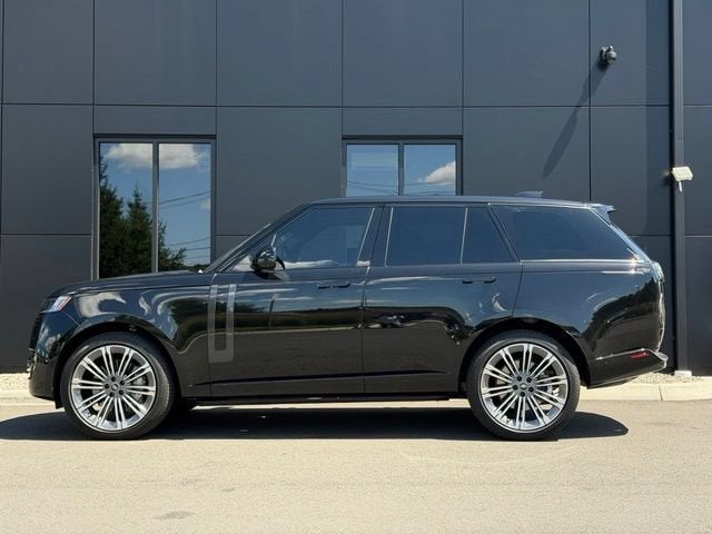 2025 Land Rover Range Rover SE