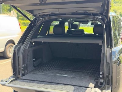 2025 Land Rover Range Rover SE