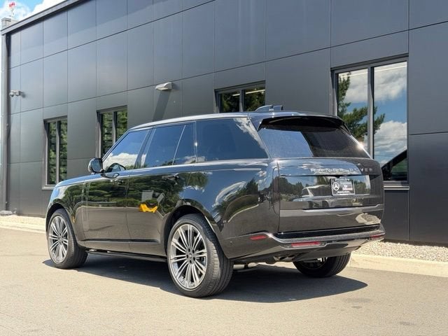2025 Land Rover Range Rover SE