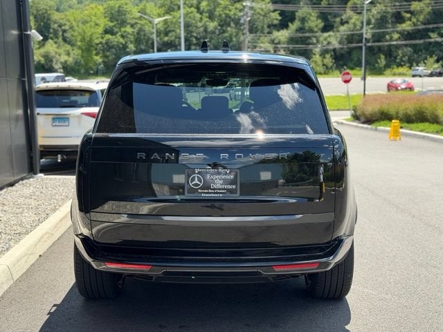 2025 Land Rover Range Rover SE