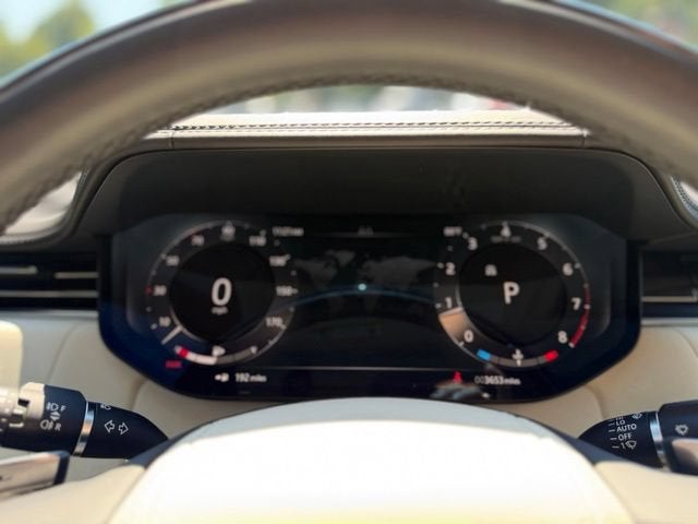 2025 Land Rover Range Rover SE