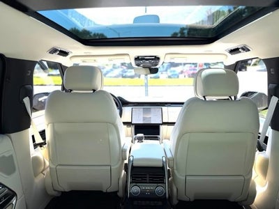 2025 Land Rover Range Rover SE