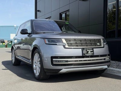 2023 Land Rover Range Rover SE LWB