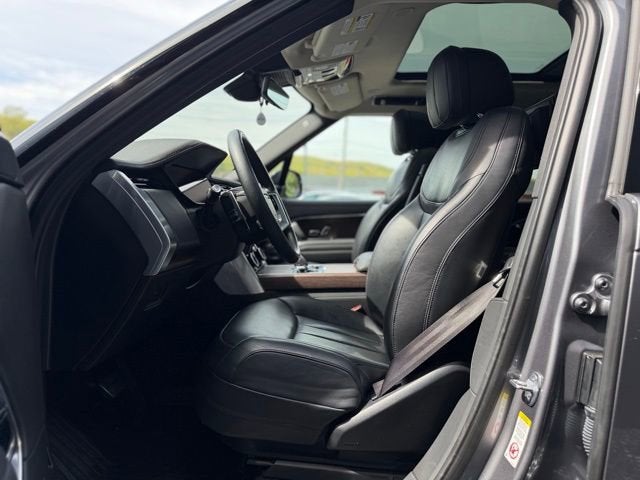 2023 Land Rover Range Rover SE LWB