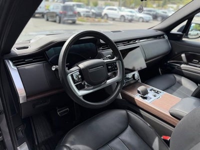 2023 Land Rover Range Rover SE LWB