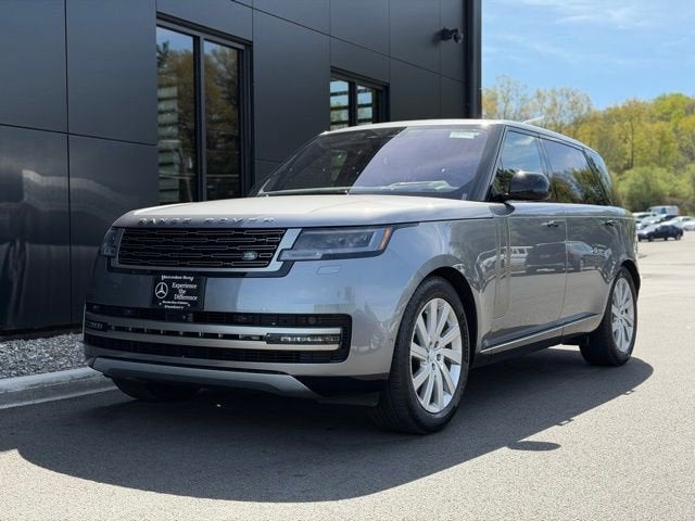 2023 Land Rover Range Rover SE LWB