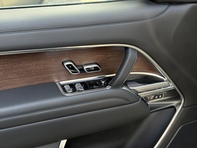 2023 Land Rover Range Rover SE LWB