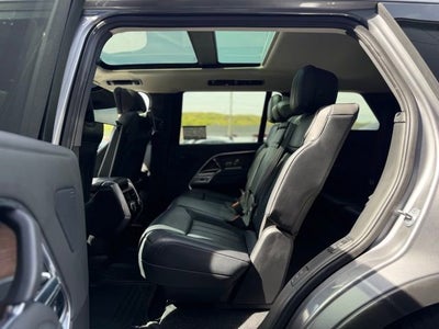 2023 Land Rover Range Rover SE LWB