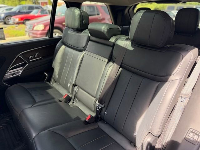 2023 Land Rover Range Rover SE LWB