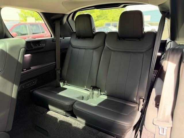 2023 Land Rover Range Rover SE LWB