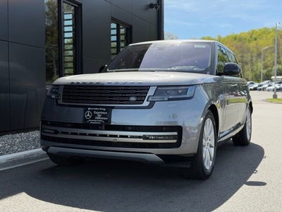 2023 Land Rover Range Rover SE LWB