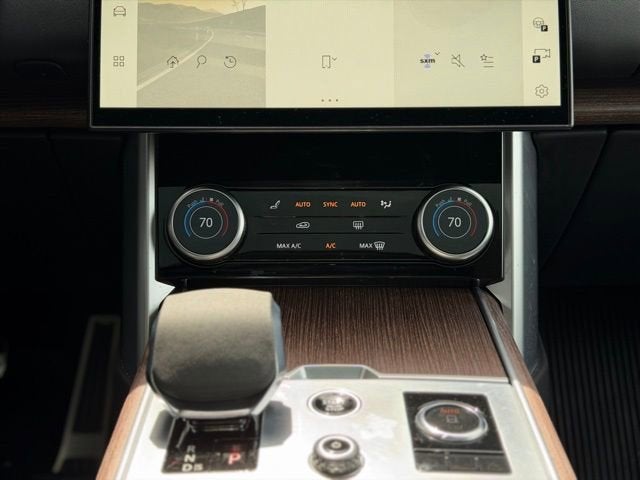 2023 Land Rover Range Rover SE LWB