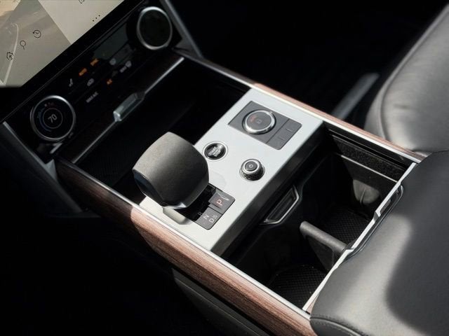 2023 Land Rover Range Rover SE LWB