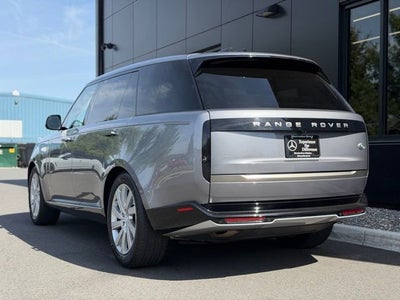 2023 Land Rover Range Rover SE LWB