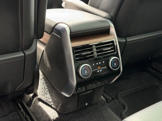 2023 Land Rover Range Rover SE LWB