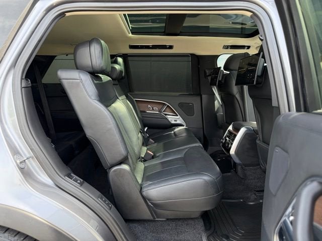 2023 Land Rover Range Rover SE LWB