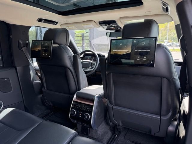 2023 Land Rover Range Rover SE LWB