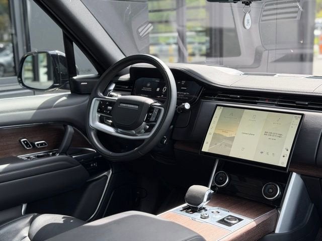 2023 Land Rover Range Rover SE LWB