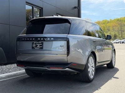 2023 Land Rover Range Rover SE LWB