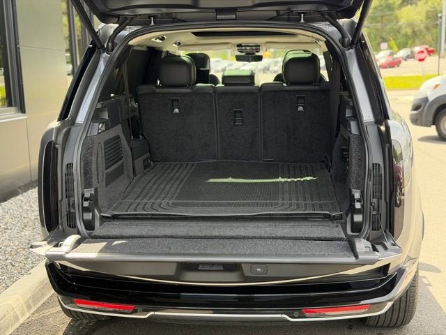 2023 Land Rover Range Rover SE LWB