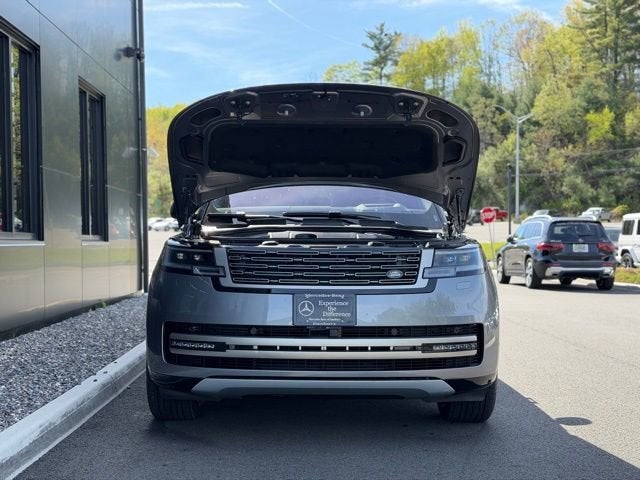 2023 Land Rover Range Rover SE LWB