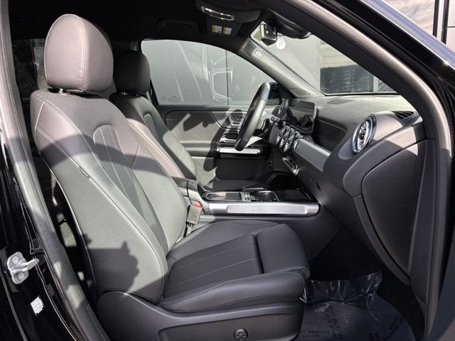 2025 Mercedes-Benz GLB GLB 250 4MATIC®