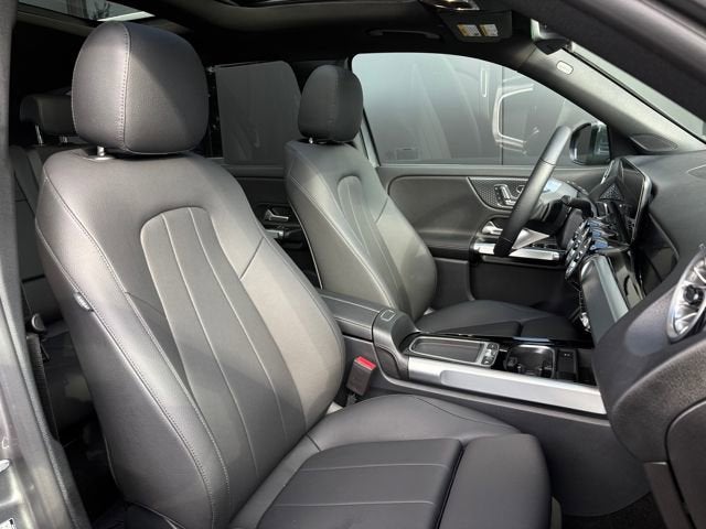 2025 Mercedes-Benz GLB GLB 250 4MATIC®