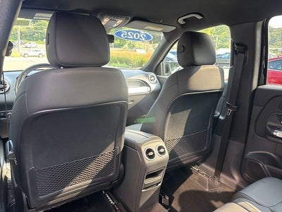 2025 Mercedes-Benz GLB GLB 250 4MATIC®