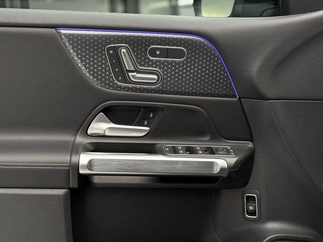 2025 Mercedes-Benz GLB GLB 250 4MATIC®