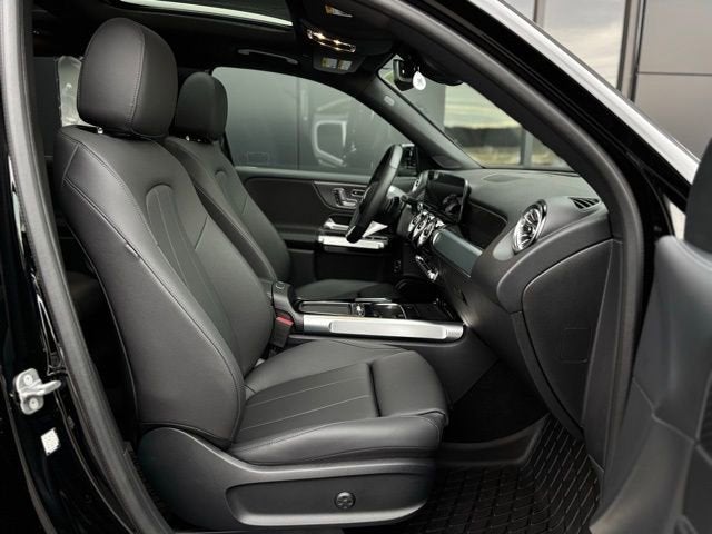 2025 Mercedes-Benz GLB GLB 250 4MATIC®