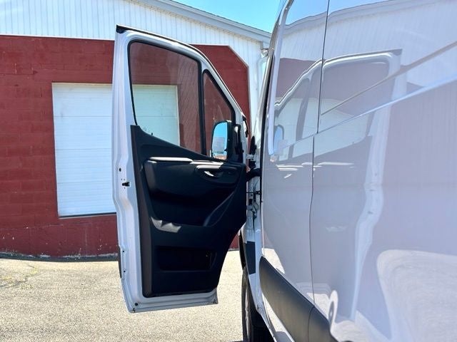 2026 Mercedes-Benz Sprinter 2500 Cargo 144 WB 4MATIC®
