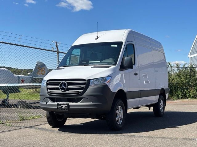 2026 Mercedes-Benz Sprinter 2500 Cargo 144 WB 4MATIC®