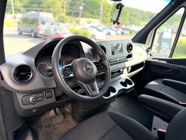 2023 Mercedes-Benz Sprinter 3500 Cab Chassis 144 WB Box Truck