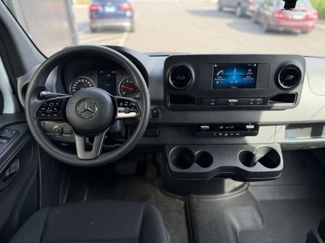 2023 Mercedes-Benz Sprinter 3500 Cab Chassis 144 WB Box Truck