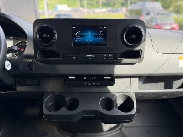 2023 Mercedes-Benz Sprinter 3500 Cab Chassis 144 WB Box Truck