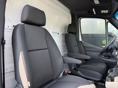 2023 Mercedes-Benz Sprinter 3500 Cab Chassis 144 WB Box Truck