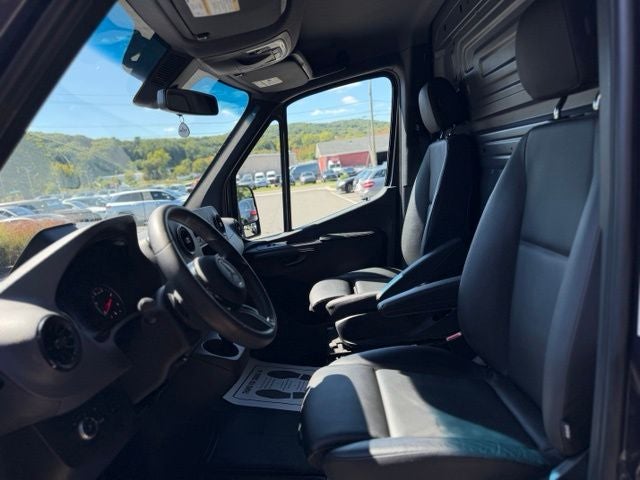 2026 Mercedes-Benz Sprinter 2500 Cargo 144 WB