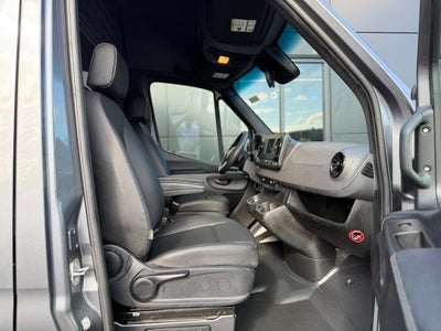 2023 Mercedes-Benz Sprinter 2500 Cargo 144 WB