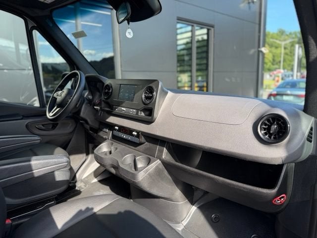 2023 Mercedes-Benz Sprinter 2500 Cargo 144 WB