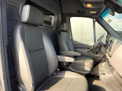 2023 Mercedes-Benz Sprinter 2500 Cargo 144 WB