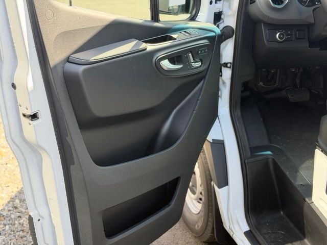 2026 Mercedes-Benz Sprinter 2500 Cargo 144 WB