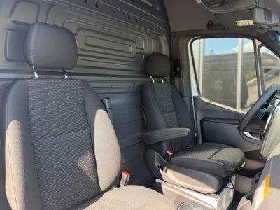 2026 Mercedes-Benz Sprinter 2500 Cargo 144 WB
